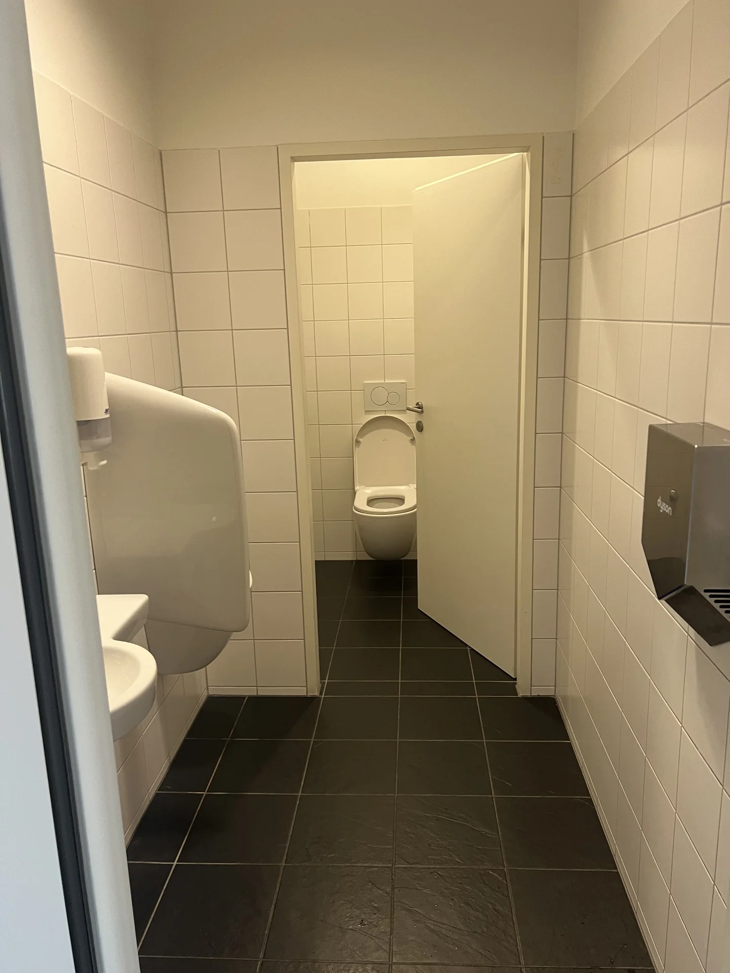 toilet stall